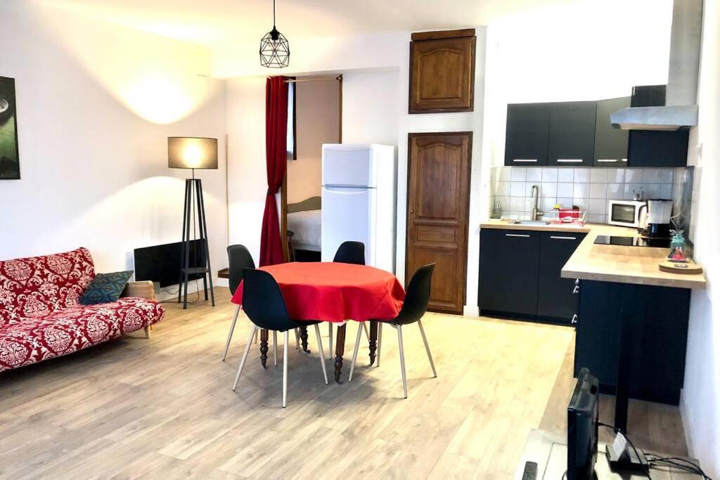 Appart Proche Gare + Parking , Impasse Tranquille Монтобан Экстерьер фото